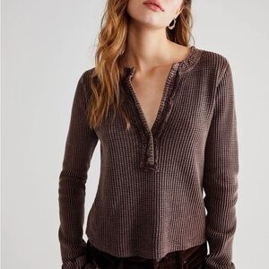 Free People One Colt Thermal Henley Shirt Size Large L Brown V-neck Boho